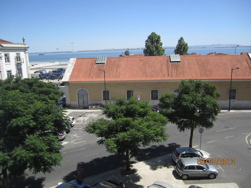 Bed & Breakfast B.Mar Hostel & Suites Lisbon