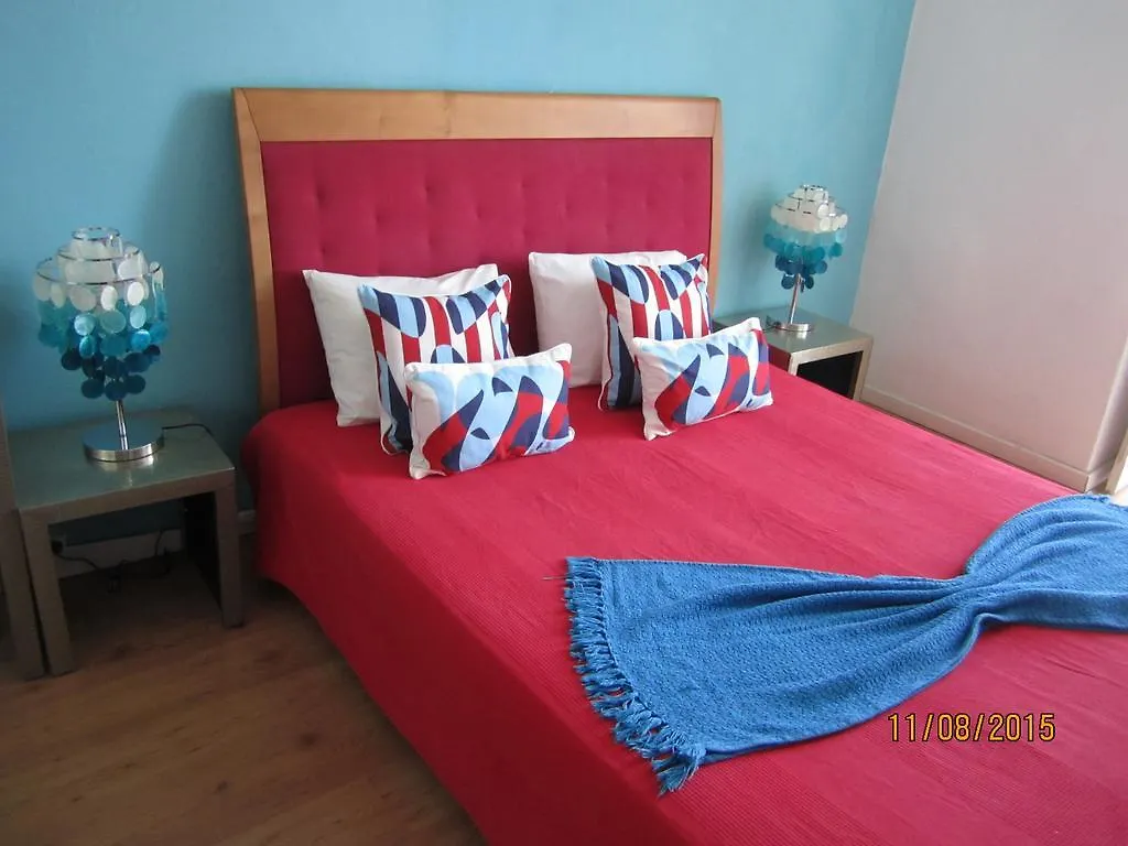 B.Mar Hostel & Suites Lisbon 3*,