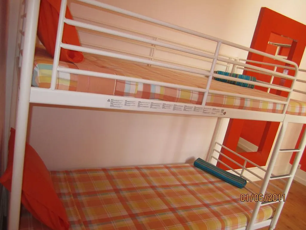 B.Mar Hostel & Suites Lisbon 3*,