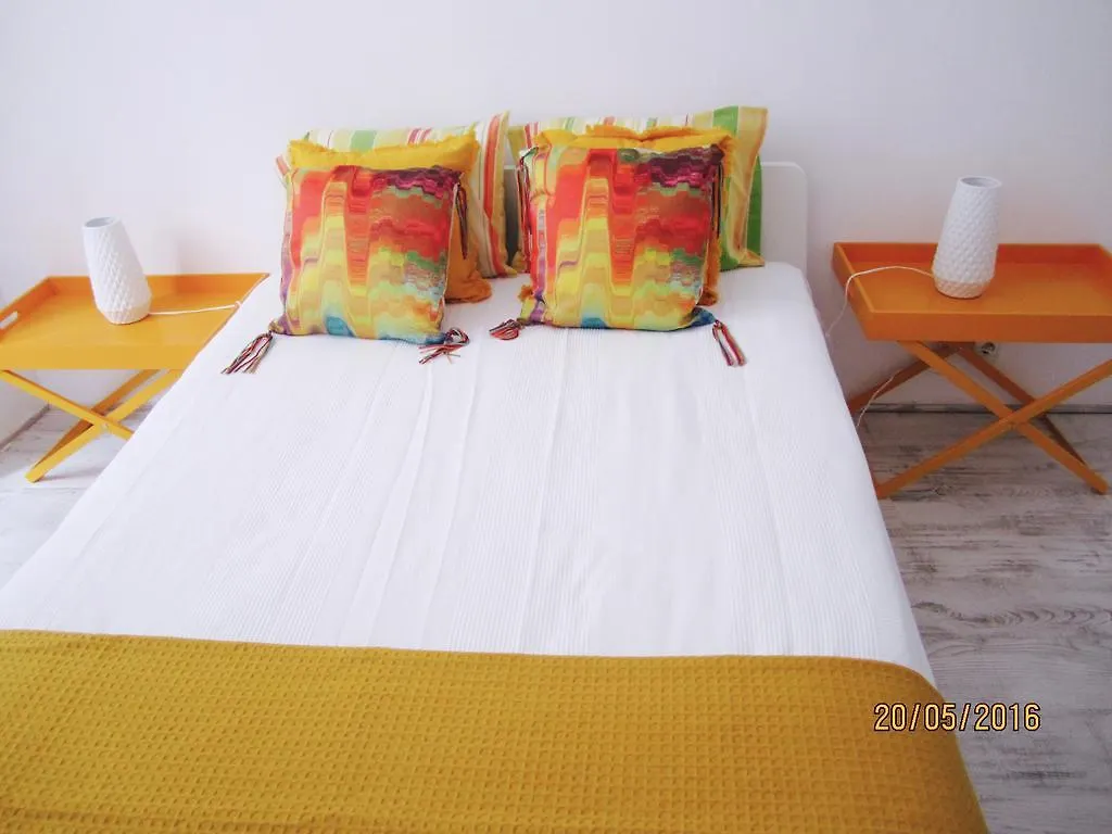 B.Mar Hostel & Suites Lisboa Bed & Breakfast